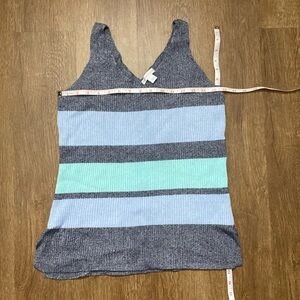 New York & Company Ribbed Sweater Tank Top large v neck